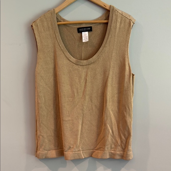 Jones New York Tops - Jones New York Tan Boxy Muscle Tee